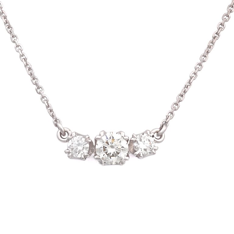 Náhrdelník z bílého zlata s diamanty