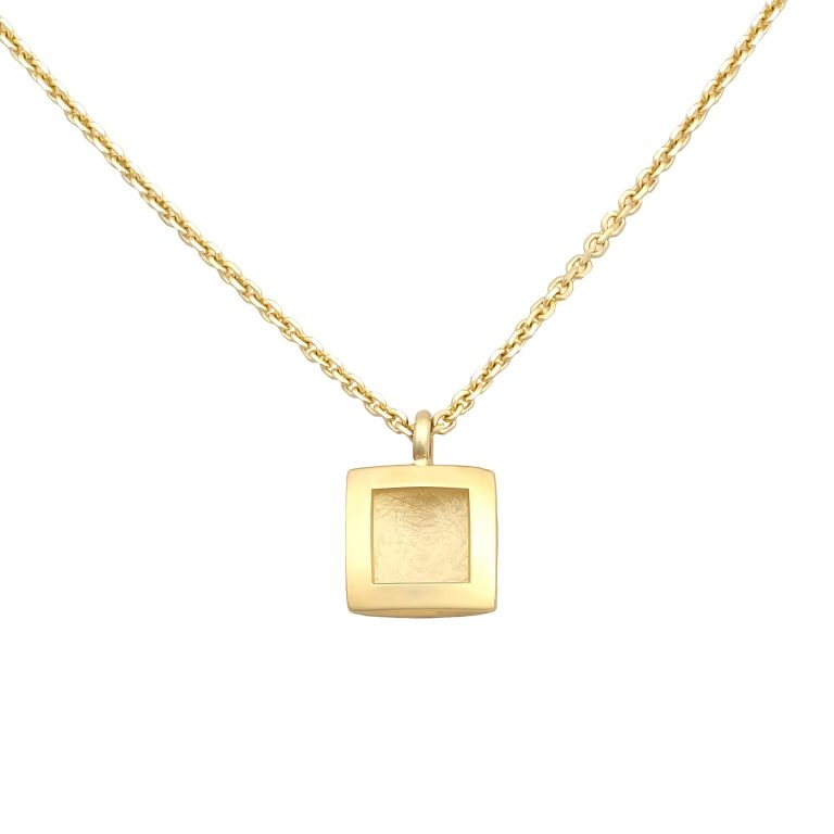 Řetízek s přívěskem – čtvereček