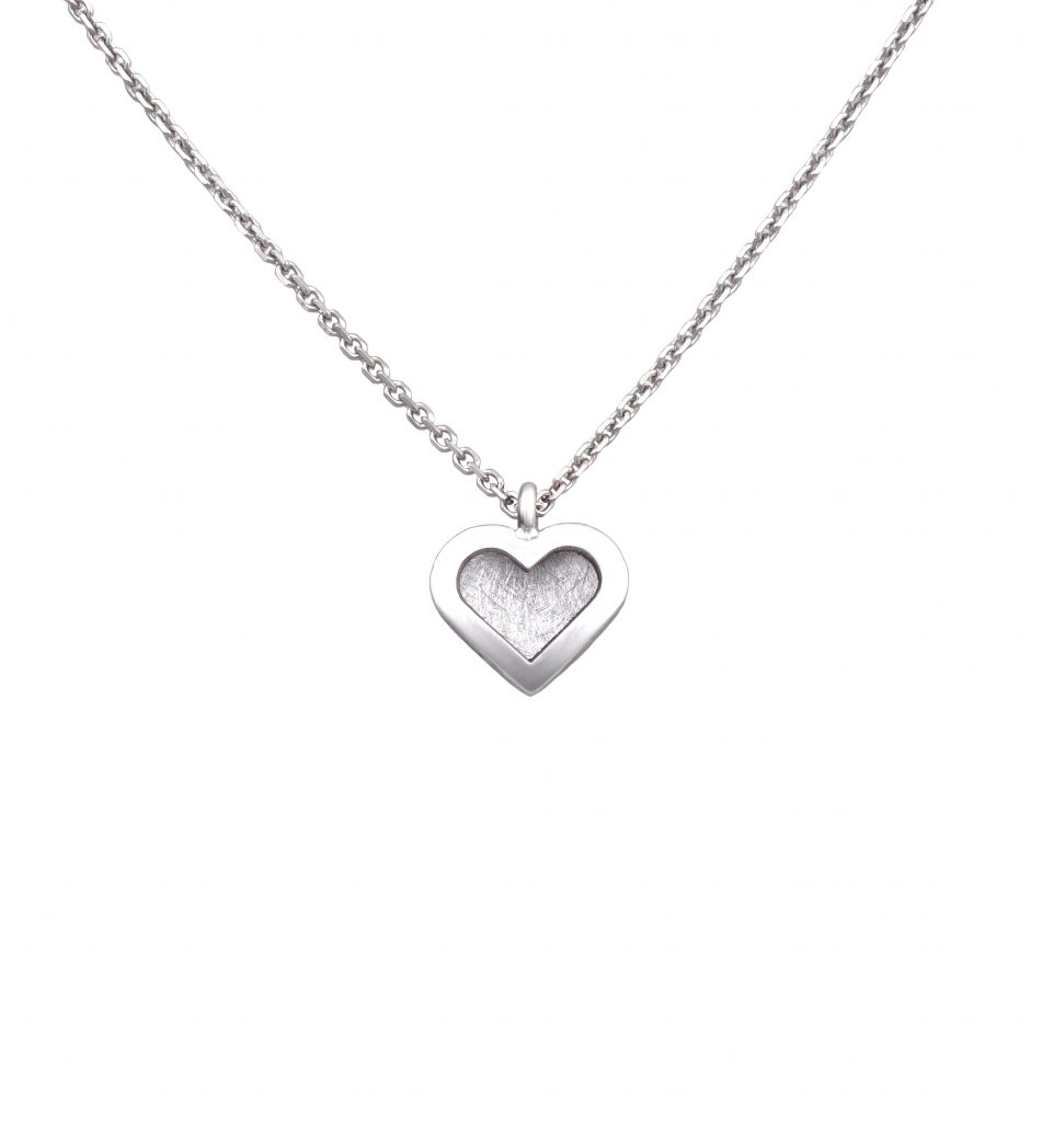 Řetízek s přívěskem – srdíčko Řetízek s přívěskem – srdíčko