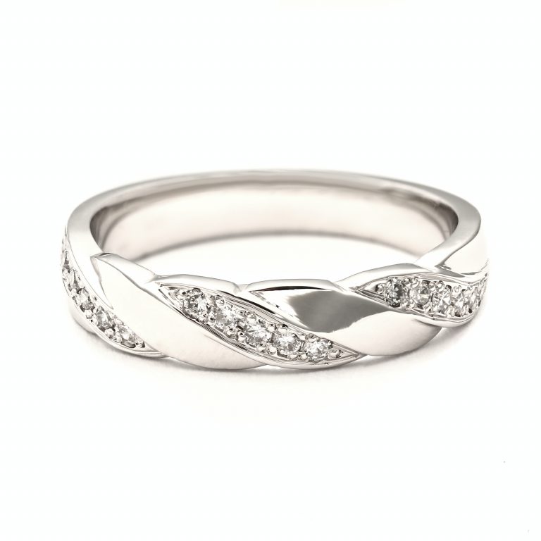 Prsten s laboratorně vytvořenými diamanty Prsten s laboratorně vytvořenými diamanty